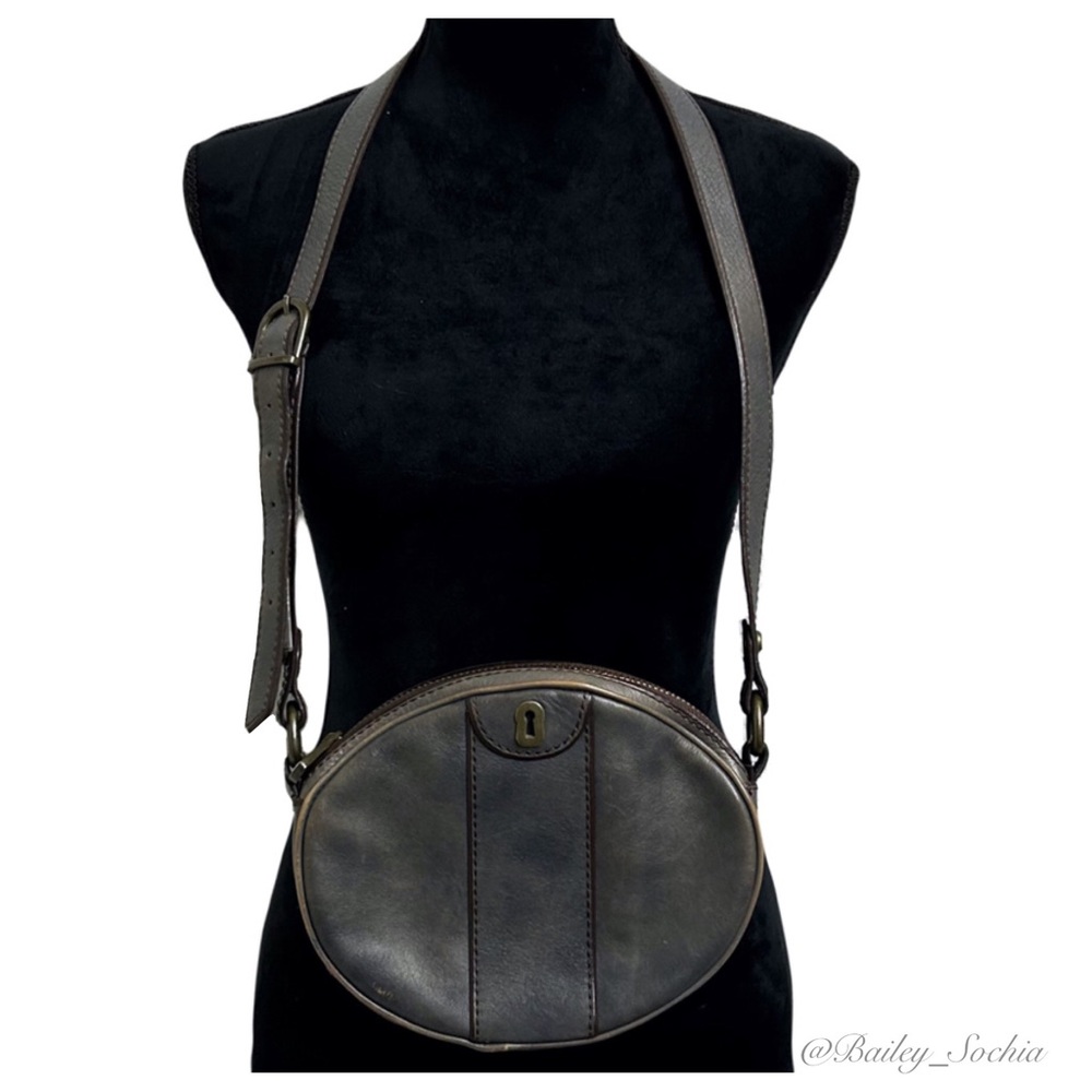 Vintage FOSSIL Reissue Round Bag